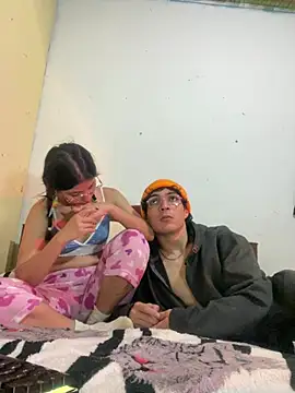 Gaia_16: διαδικτυακό σόου στην κάμερα