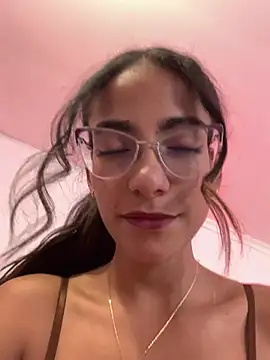 Chat XXX en directo de elegant__rouse