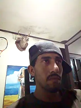 Tu_ChicoMalo22CM's Webcam Show