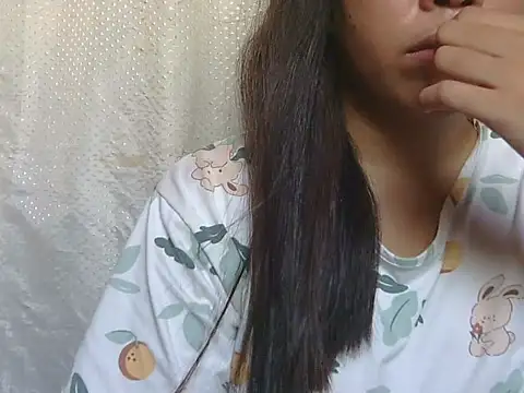 ChubbyButty Adlı Modelin Canlı XXX Sohbeti
