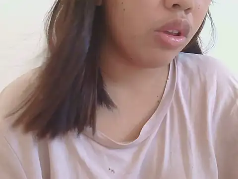 ChubbyButty Adlı Modelin Canlı XXX Sohbeti