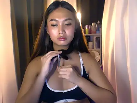 Pertunjukan Kamera Web BigBrownCock_Candice