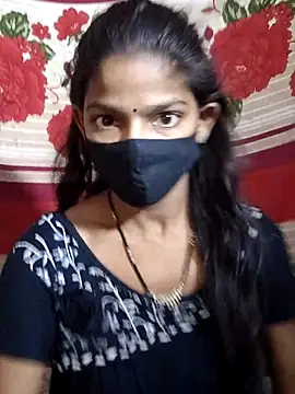 Itz_Aisha__ 在線直播表演