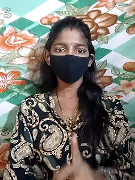 Itz_Aisha__のライブXXXチャット