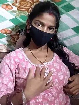 Chat XXX en directo de Itz_Aisha__