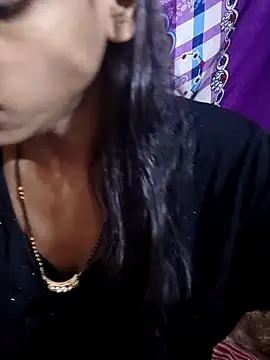 Itz_Aisha__ Chat XXX in diretta