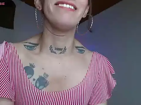 Scarlett_crastrawberry Webcam show