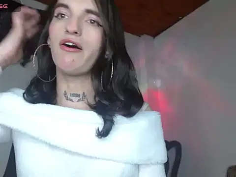 Pokazy przed kamerką – Scarlett_crastrawberry