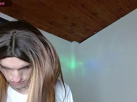 Scarlett_crastrawberry Webcam-Show