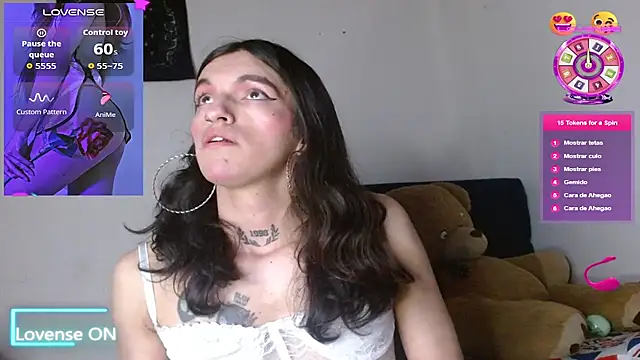 Scarlett_crastrawberry Pertunjukan Webcam