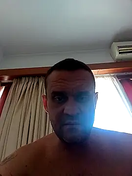 Show modela PeteR1987- na web-kameri