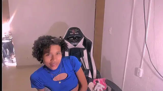 bad_girl_xxx webcam show