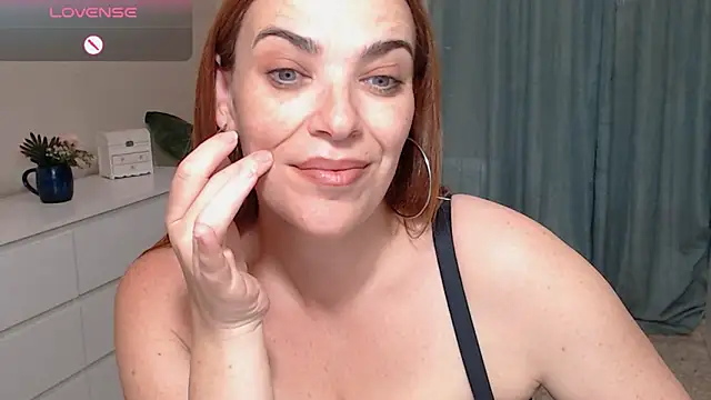 AngelaXMachine Adlı Modelin Canlı XXX Sohbeti