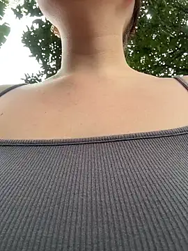 KiraSunshine's Webcam Show