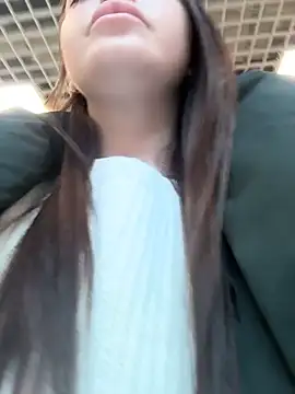 KiraSunshine Pertunjukan Webcam