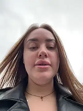KiraSunshine webkamerás műsora