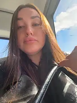 KiraSunshine webkamerás műsora