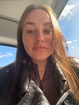 KiraSunshine's Webcam Show