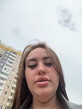 Chat +18 de KiraSunshine ao vivo