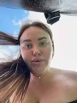 Chat XXX ao vivo de KiraSunshine