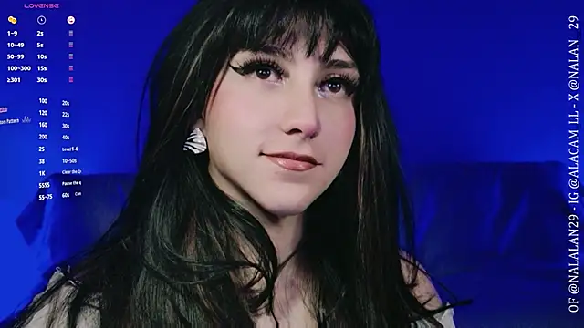 Nalan__ Show in webcam
