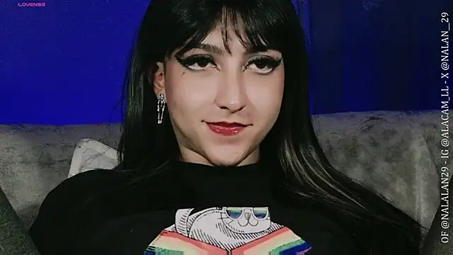 Nalan__ Show in webcam