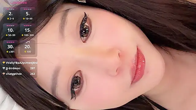 Jiinnxx 在線直播表演