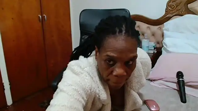 Hotcougar 网络视讯表演