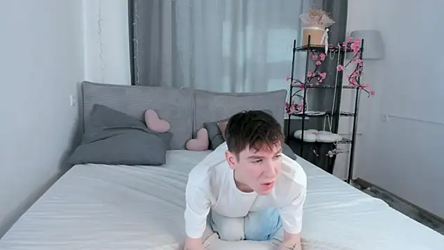 CraveRisk Webcam Show
