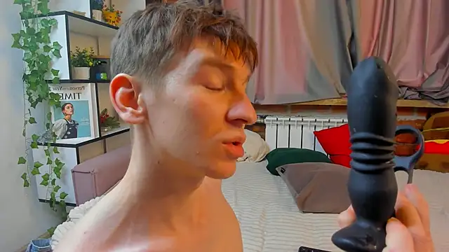 CraveRisk Webcam Show