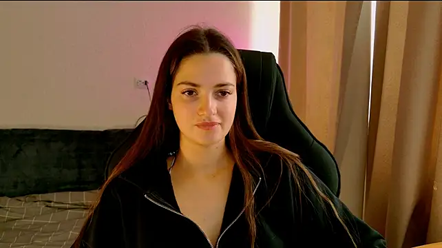 KiraVair Chat XXX in diretta