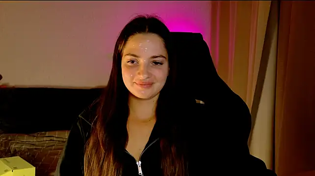 Chat +18 de KiraVair ao vivo