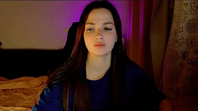 دردشة KiraVair الجنسية المباشرة