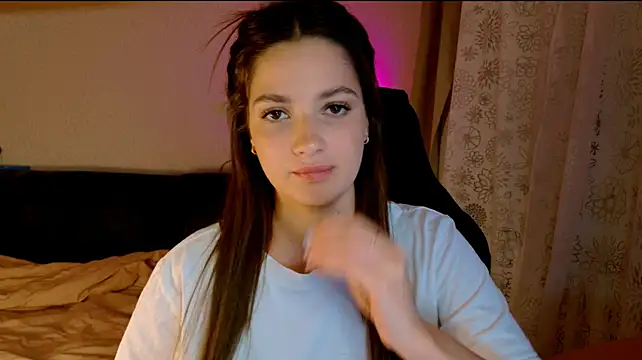 KiraVair live XXX chat
