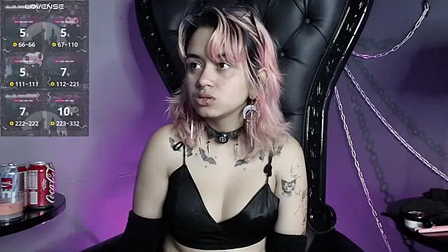 Chat +18 de Navier__ ao vivo