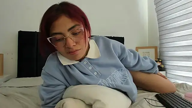 melanie_roux__'s Live XXX Chat