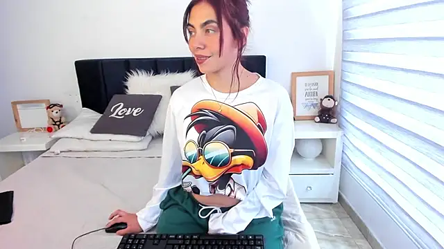 Chat XXX en directo de melanie_roux__