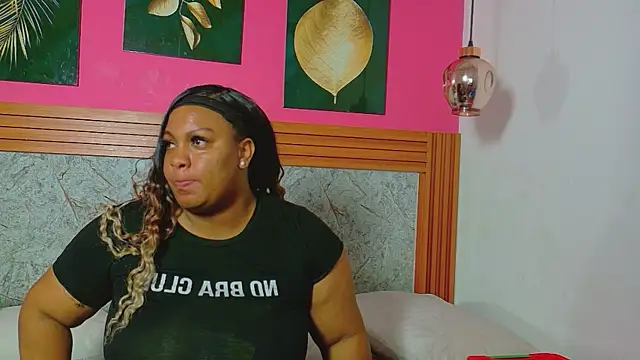 دردشة matureahomegirl الجنسية المباشرة