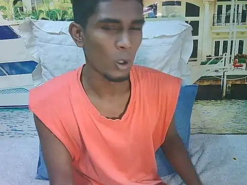 Show de IndianThuggin na webcam