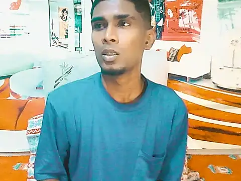 הופעת וובקאם של IndianThuggin