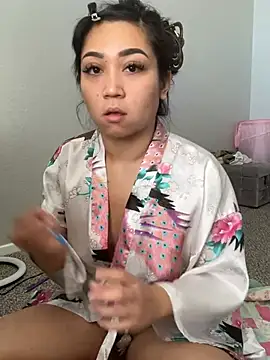 הופעת וובקאם של babygirlesme