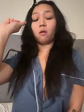 babygirlesme 网络视讯表演