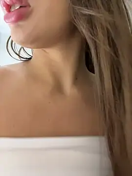 Chat XXX ao vivo de LillyNatty18