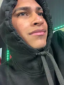 عرض كام Emiliano_Reyes