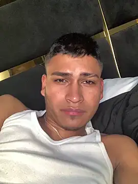 عرض كام Emiliano_Reyes