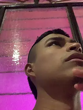Emiliano_Reyes Webcam Show