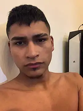 Emiliano_Reyes' Webcam Show