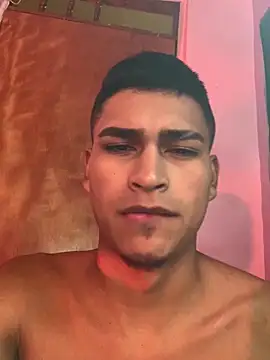 Emiliano_Reyes Webcam-Show