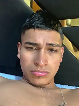 Emiliano_Reyes Pertunjukan Webcam