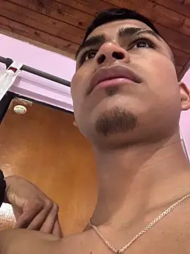 Emiliano_Reyes Pertunjukan Webcam
